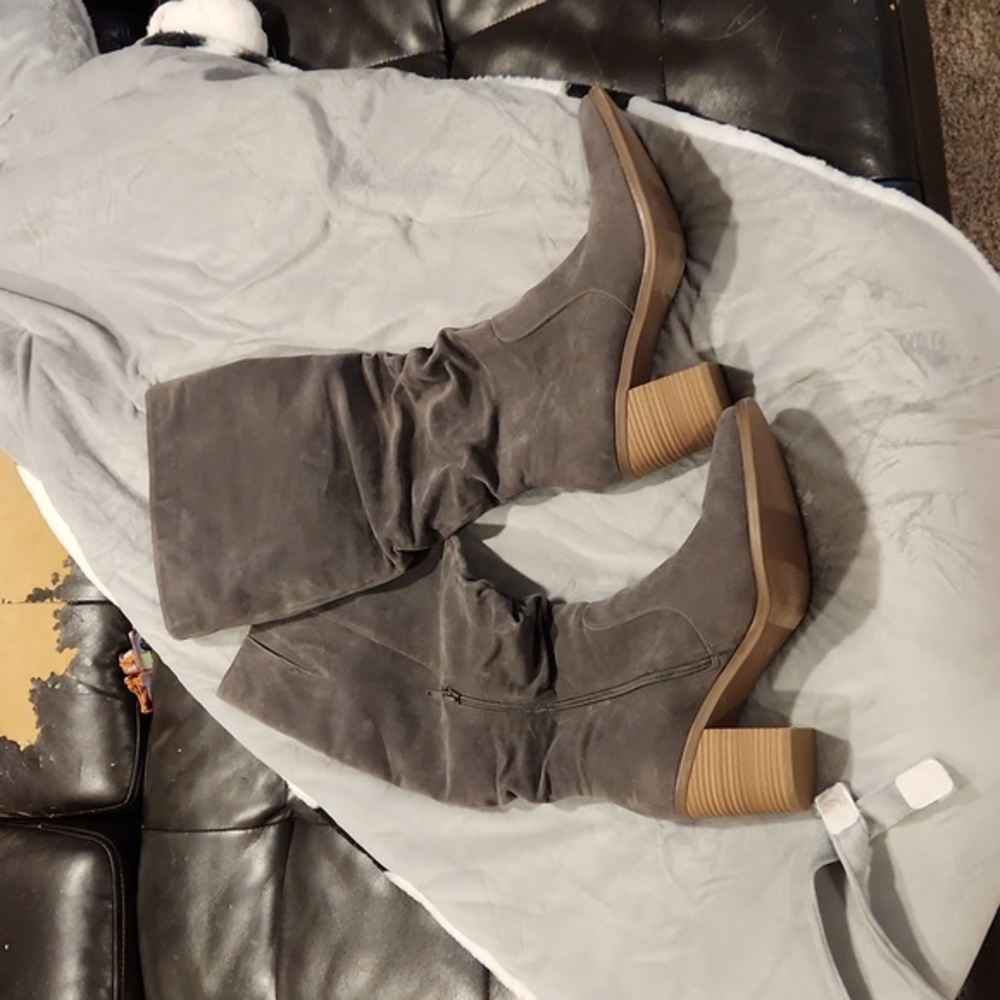 Universal Thread Slouch Heeled Boots - Picture 2 of 4